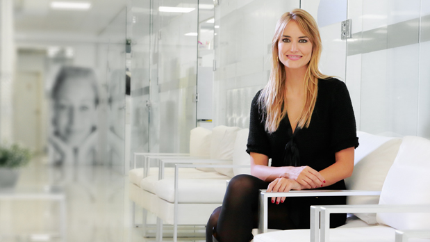 Alba Carillo Laser Fraxel Ojeras - Clínicas Diego de León